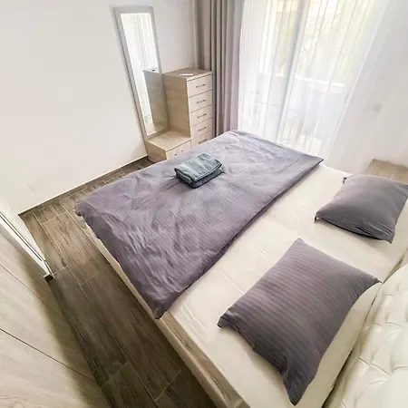 Sunrise Διαμέρισμα *