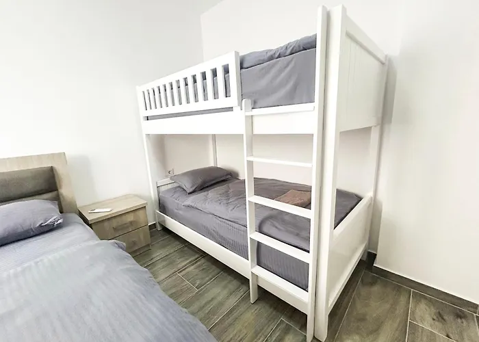 Sunrise Golem (Tirana)